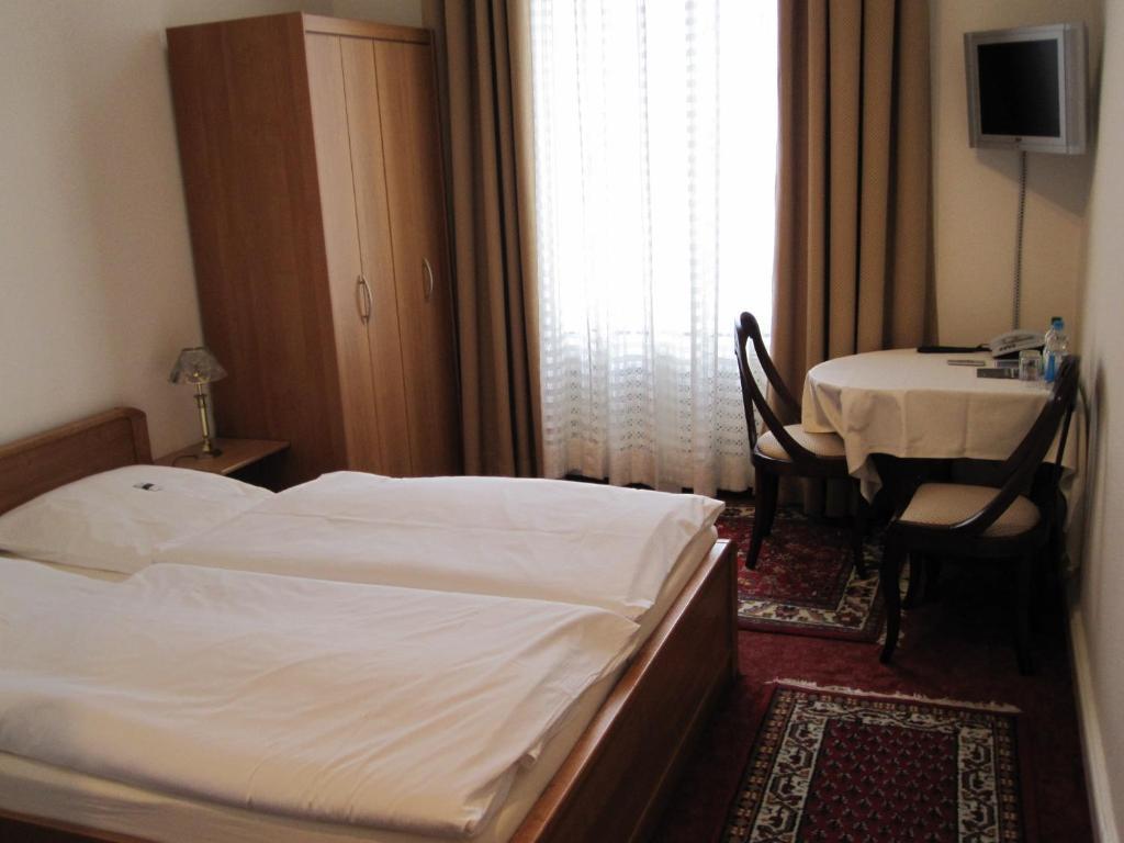 Hotel Pension Fasanenhaus Βερολίνο Δωμάτιο φωτογραφία