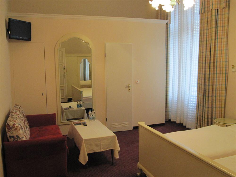Hotel Pension Fasanenhaus Βερολίνο Εξωτερικό φωτογραφία