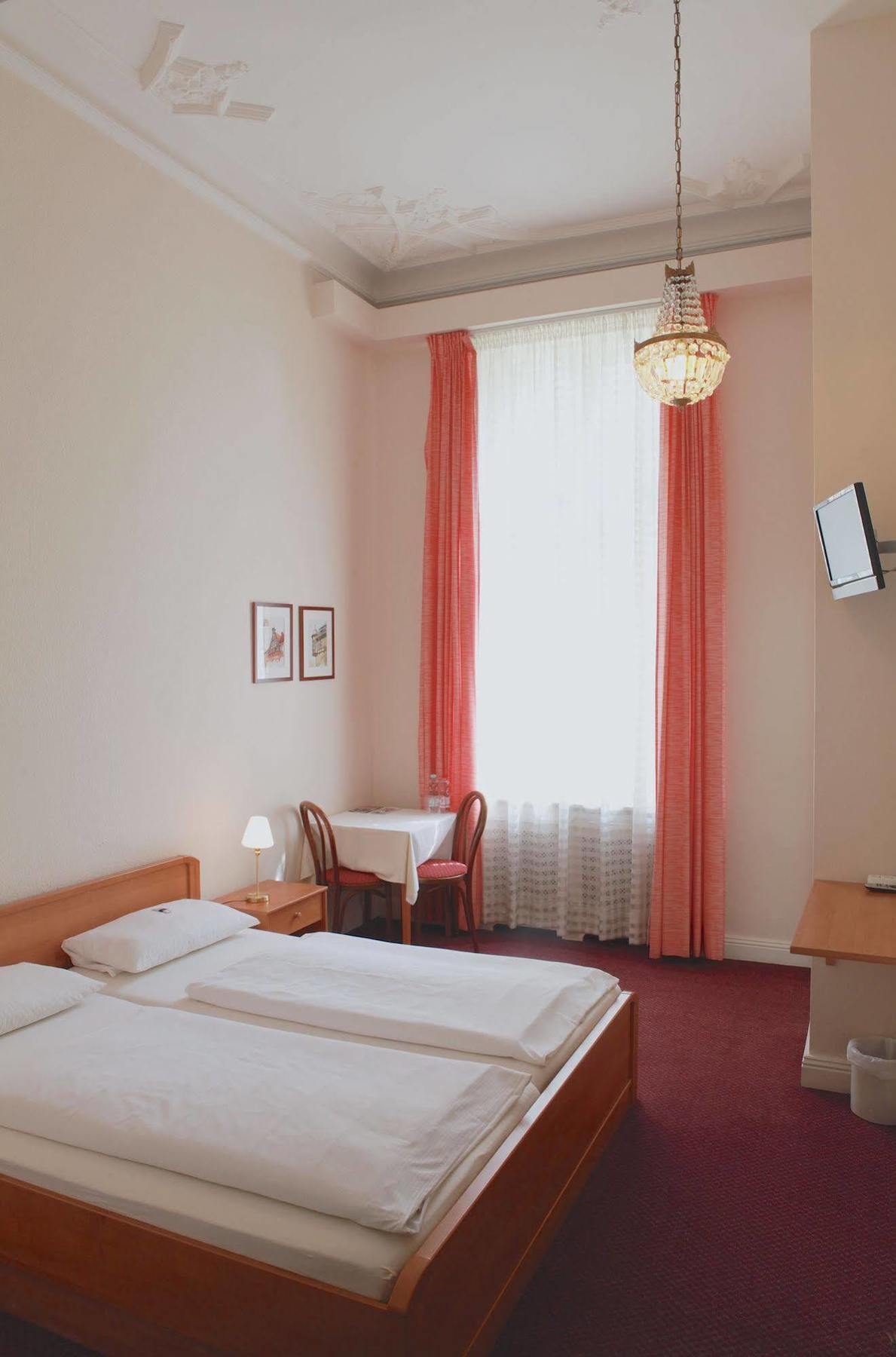Hotel Pension Fasanenhaus Βερολίνο Εξωτερικό φωτογραφία