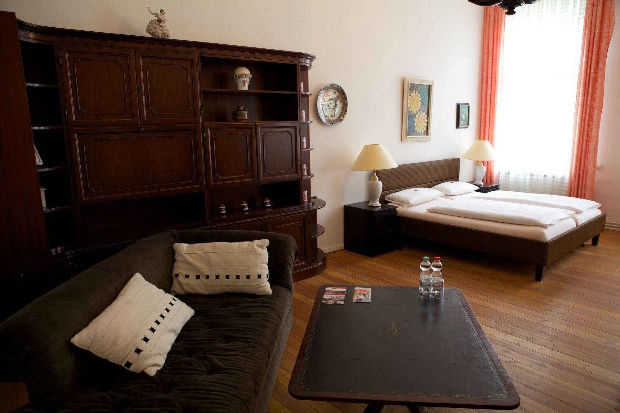 Hotel Pension Fasanenhaus Βερολίνο Εξωτερικό φωτογραφία